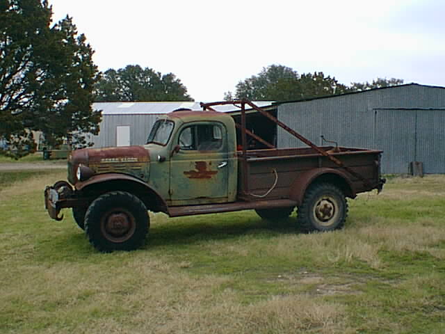 Left.jpg (49384 bytes)